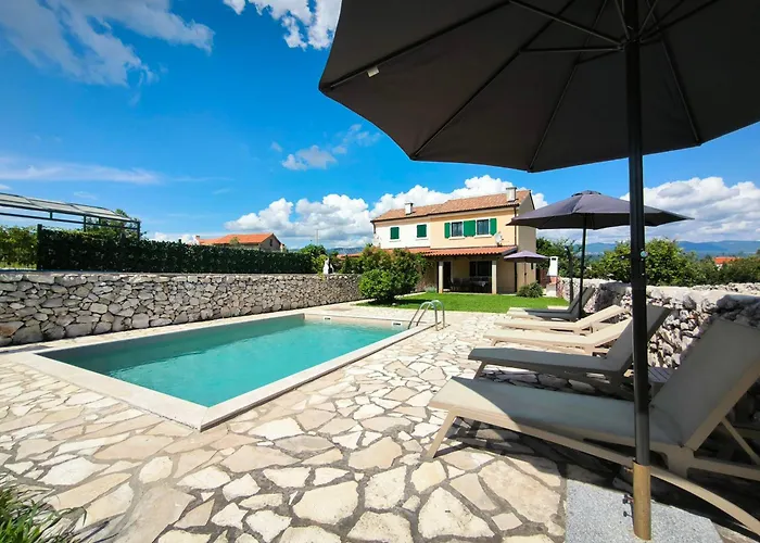 Villa Mikulica